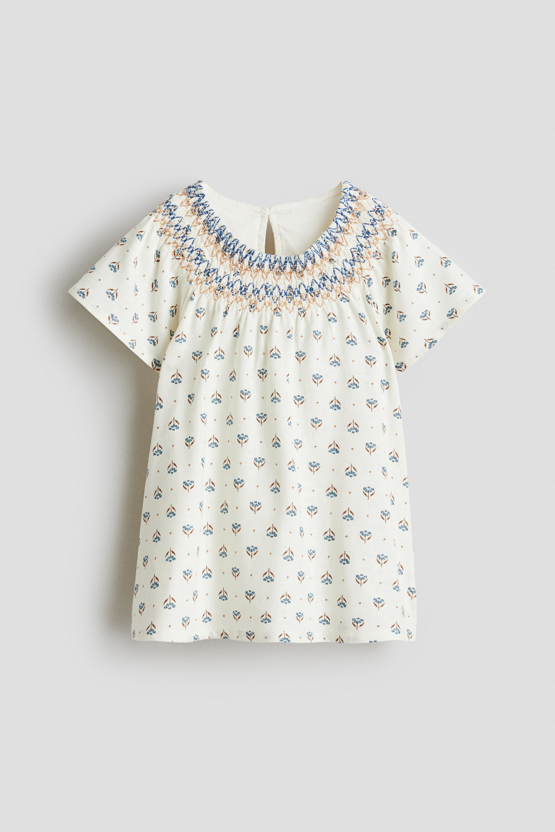 A-line dress with pleated details