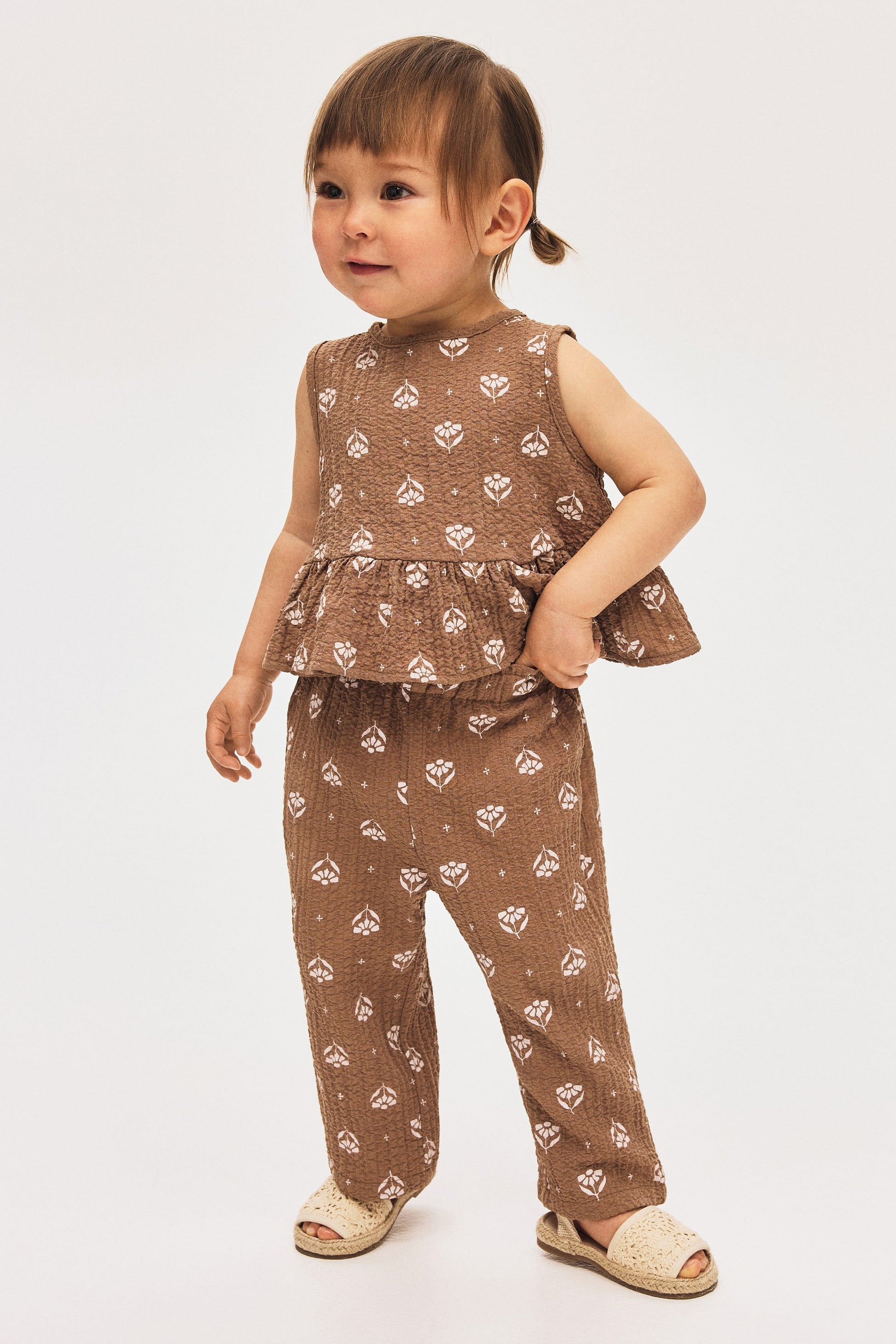 2 piece set shirt and pants