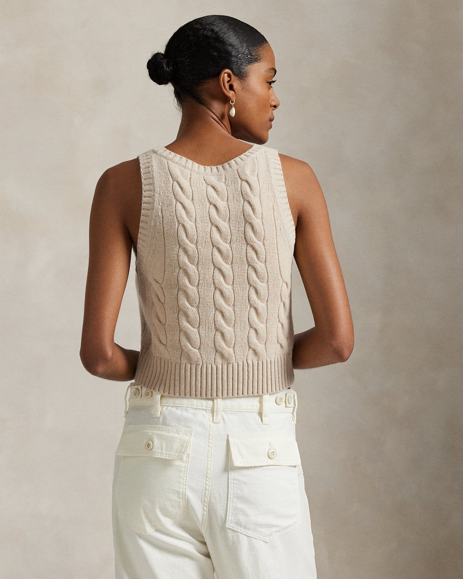 Cable Wool-Cashmere Sleeveless Sweater
